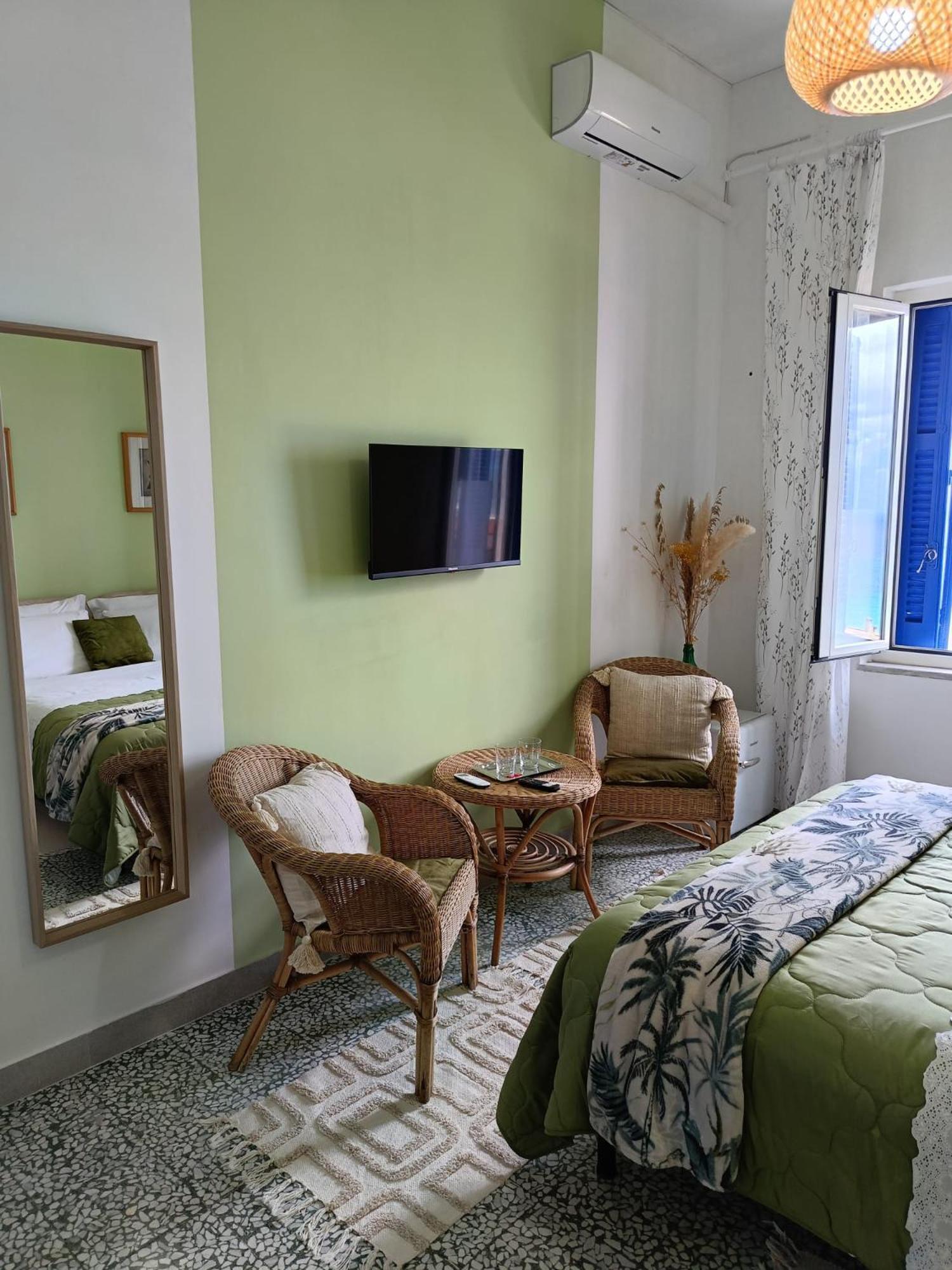 Sagittarius B&B Cetraro Ruang foto